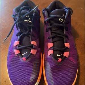 Nike Giannis Freak 1 Men’s Basketball Shoes Size 11, lightly used